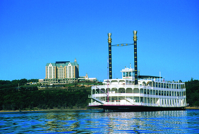 What is the meal on the Showboat Branson Belle near Thousand Hills Resort Hotel