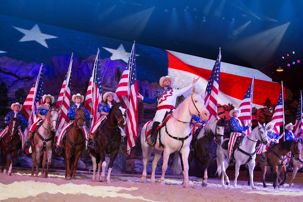 Stampede Package at Thousand Hills Resort Hotel in Branson Missouri including show tickets Old-Time Photo Session and Famous Breakfast Buffet