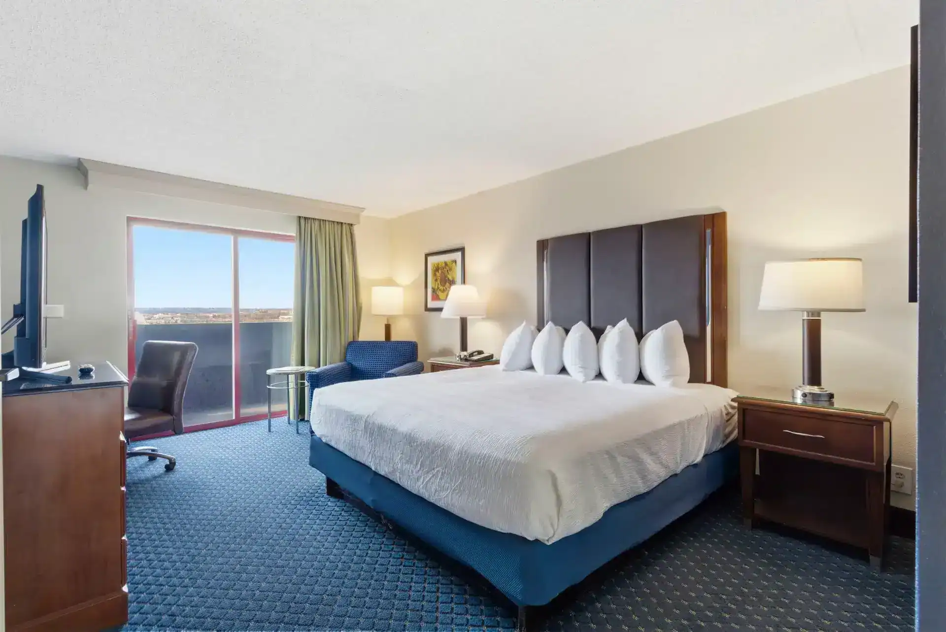 King bedroom at Thousand Hills Resort Hotel in Branson Missouri a convenient base for Silver Dollar City visits